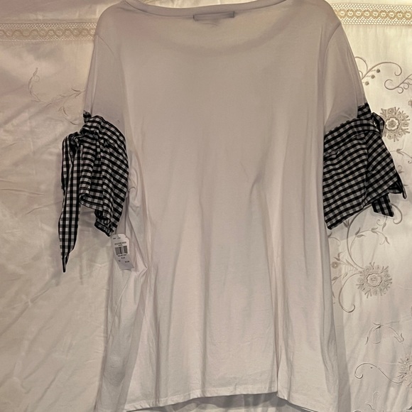 Gorgeous shirt by paper tee white with checkered sleeve that end in a bow new - Picture 5 of 8